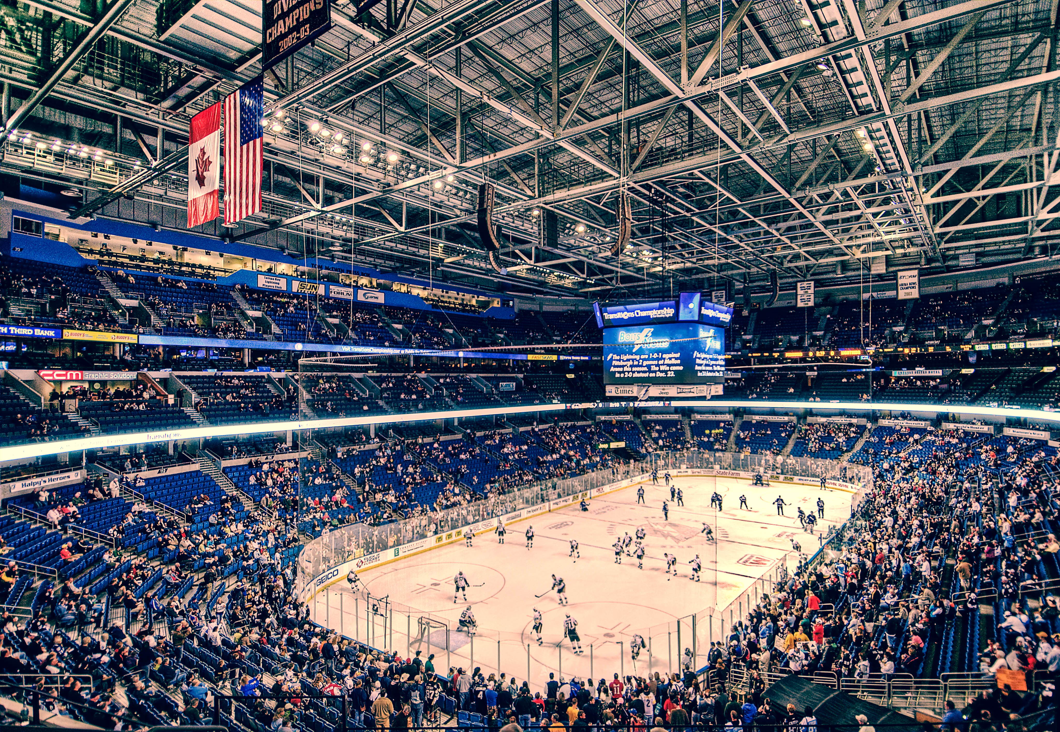 Команда arena. Арена Тампа Бэй. Арена Тампа Бэй Лайтинг. Хоккейная Арена Тампа Бэй. Ледовая Арена Тампа Бэй.