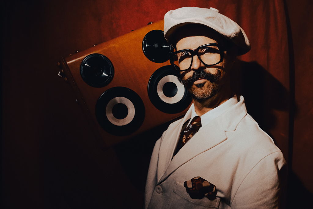 MR.B’S PROBABLY ACCURATE HIP-HOP HISTORY SHOW