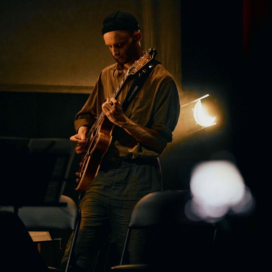 Leo Morland Quartet (Downstairs)
