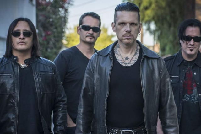 RICKY WARWICK & THE FIGHTING HEARTS