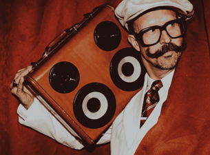 Mr.b the Gentleman Rhymer