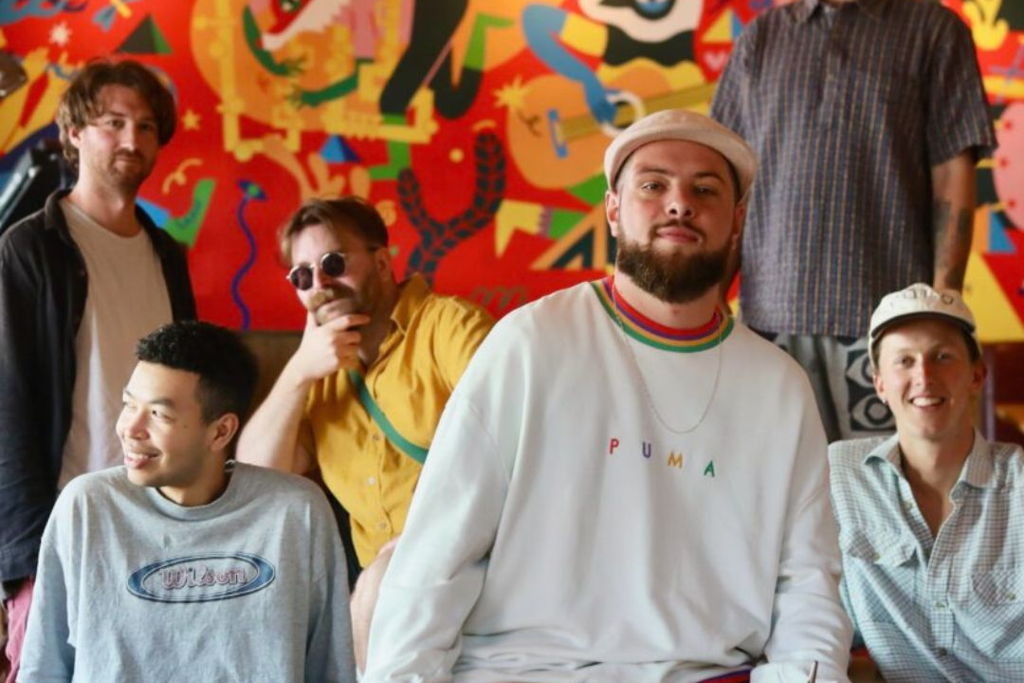 Deyu performs MF DOOM Live