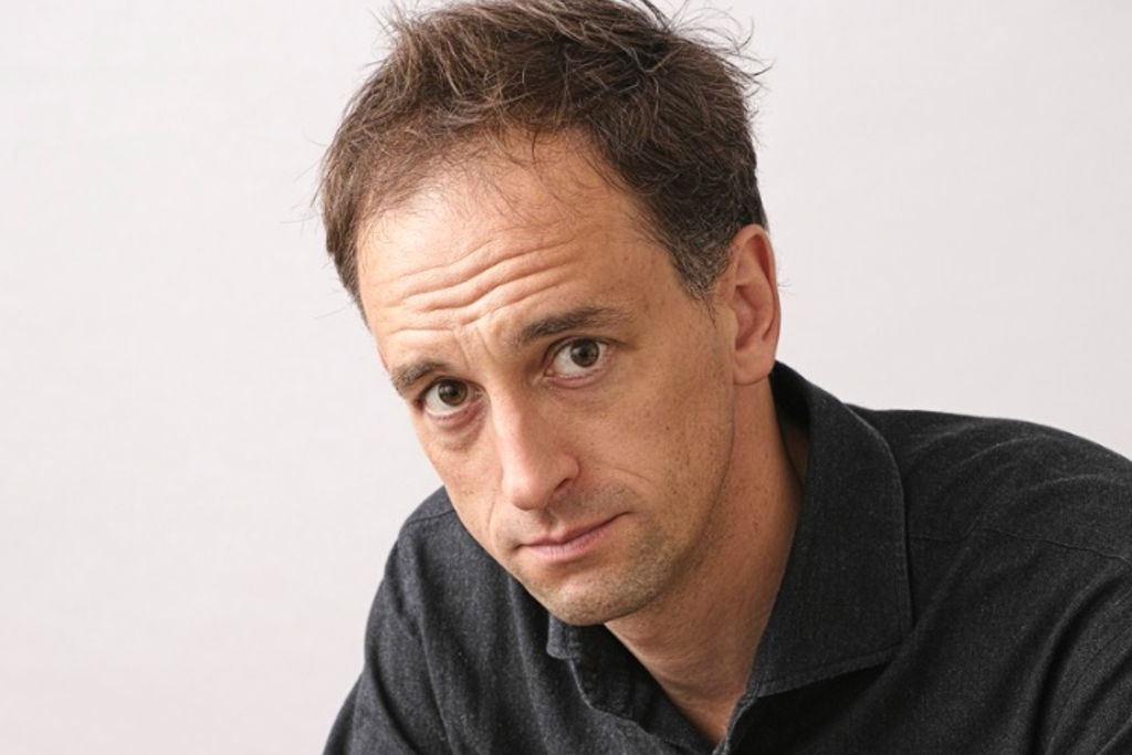 Experiences | BOOK LAUNCH & DINNER WITH BEST-SELLING AUTHOR CHARLES CUMMING