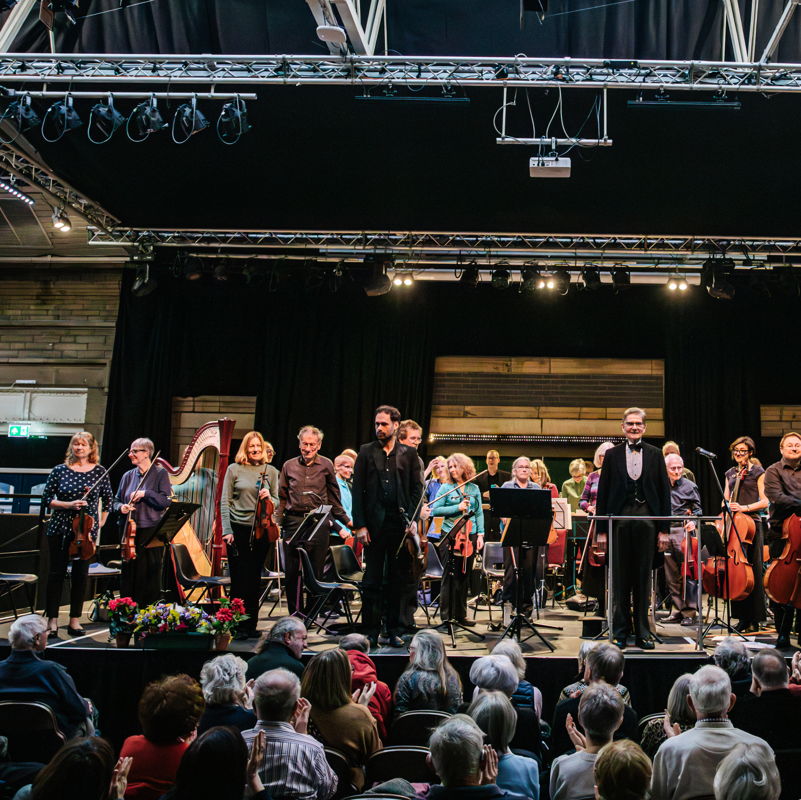 Promenade Concert Orchestra - Family Favourites