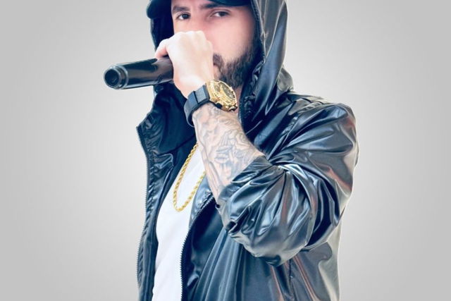 Michael Mathers (Eminem Tribute)