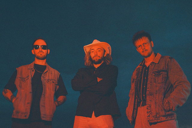 Krooked Tongue 'I Know a Place' Tour + DRAB