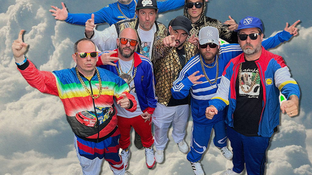Goldie Lookin' Chain